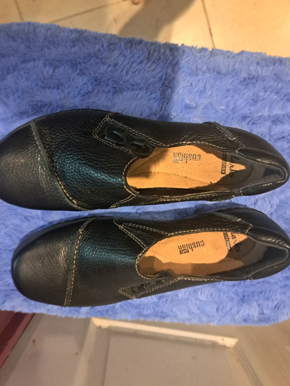 Clarks Black Leather Slip-On Comfort Shoes - Picture 4 of 4